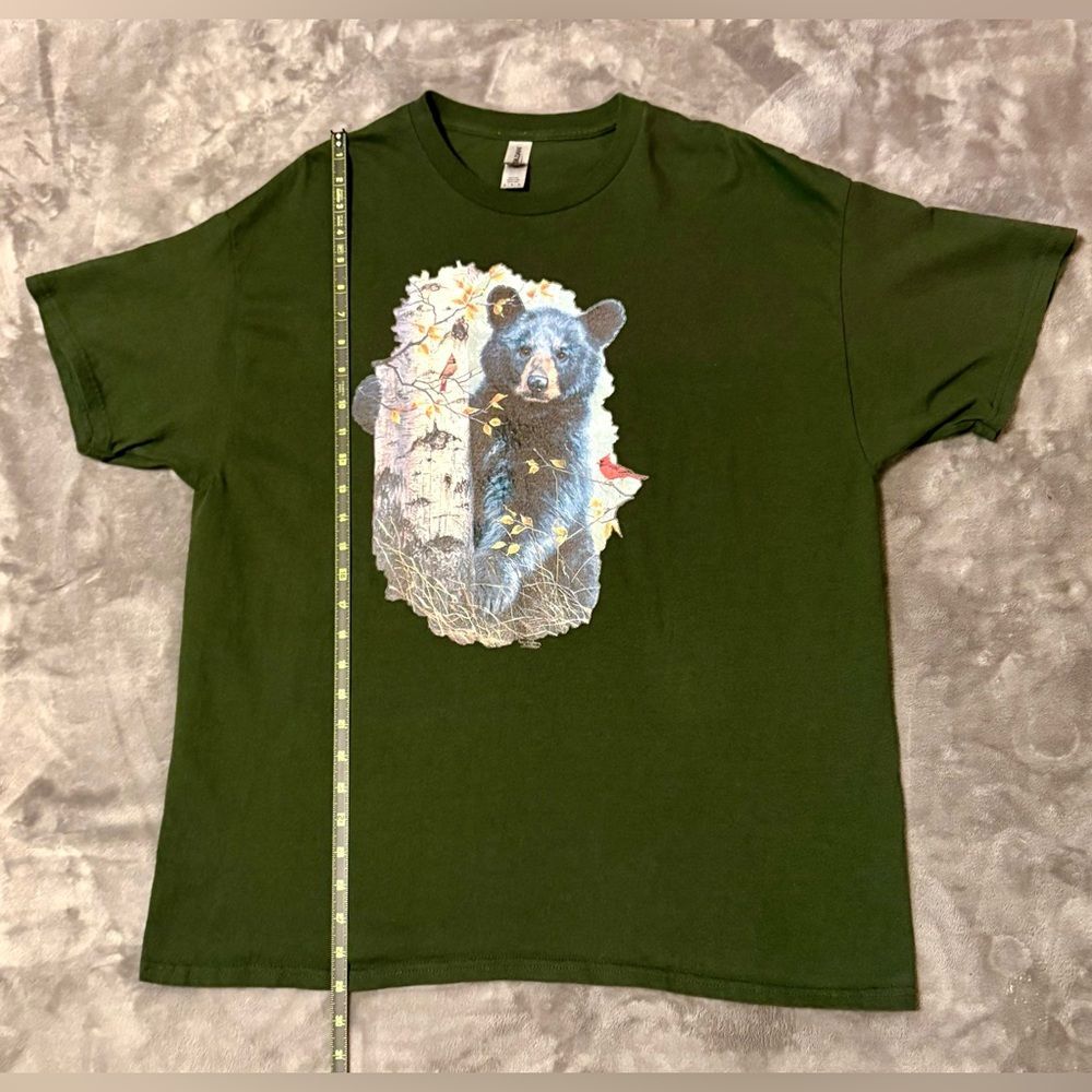Men’s Green Tee Shirt with Bear and Birds Print Sz XL